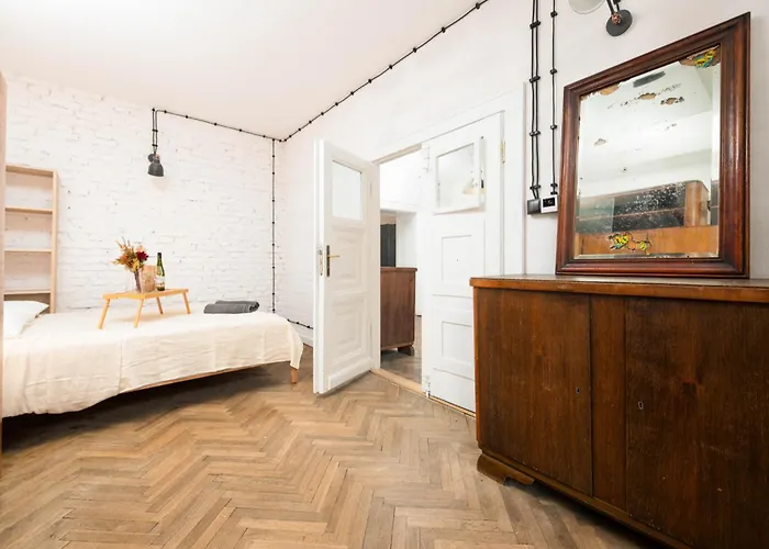 Retro Retreat By Rentujemy Daire