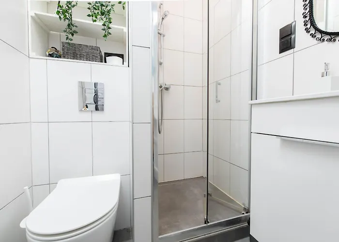 Apartment Retro Retreat By Rentujemy Poznan