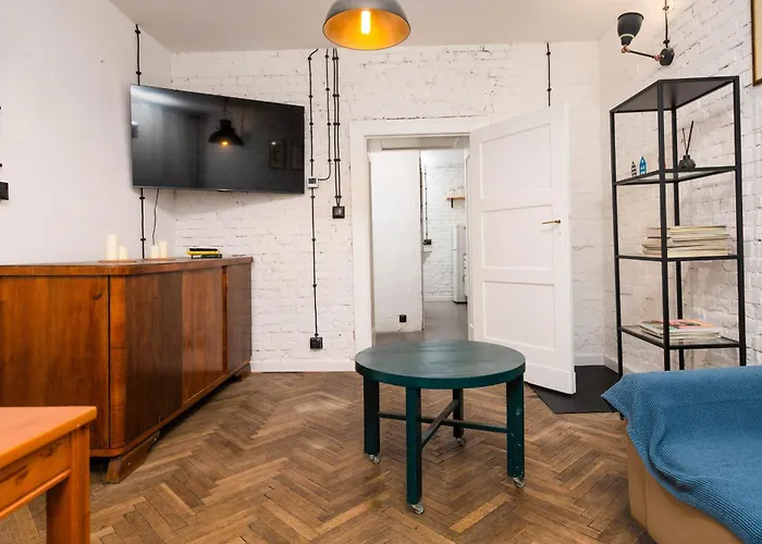 Retro Retreat By Rentujemy Apartment